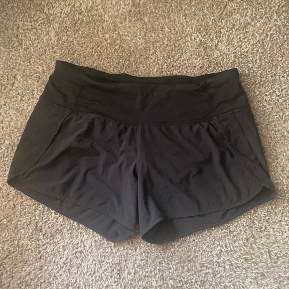 Lululemon Speed-Up Midrise Shorts - Picture 6 of 11